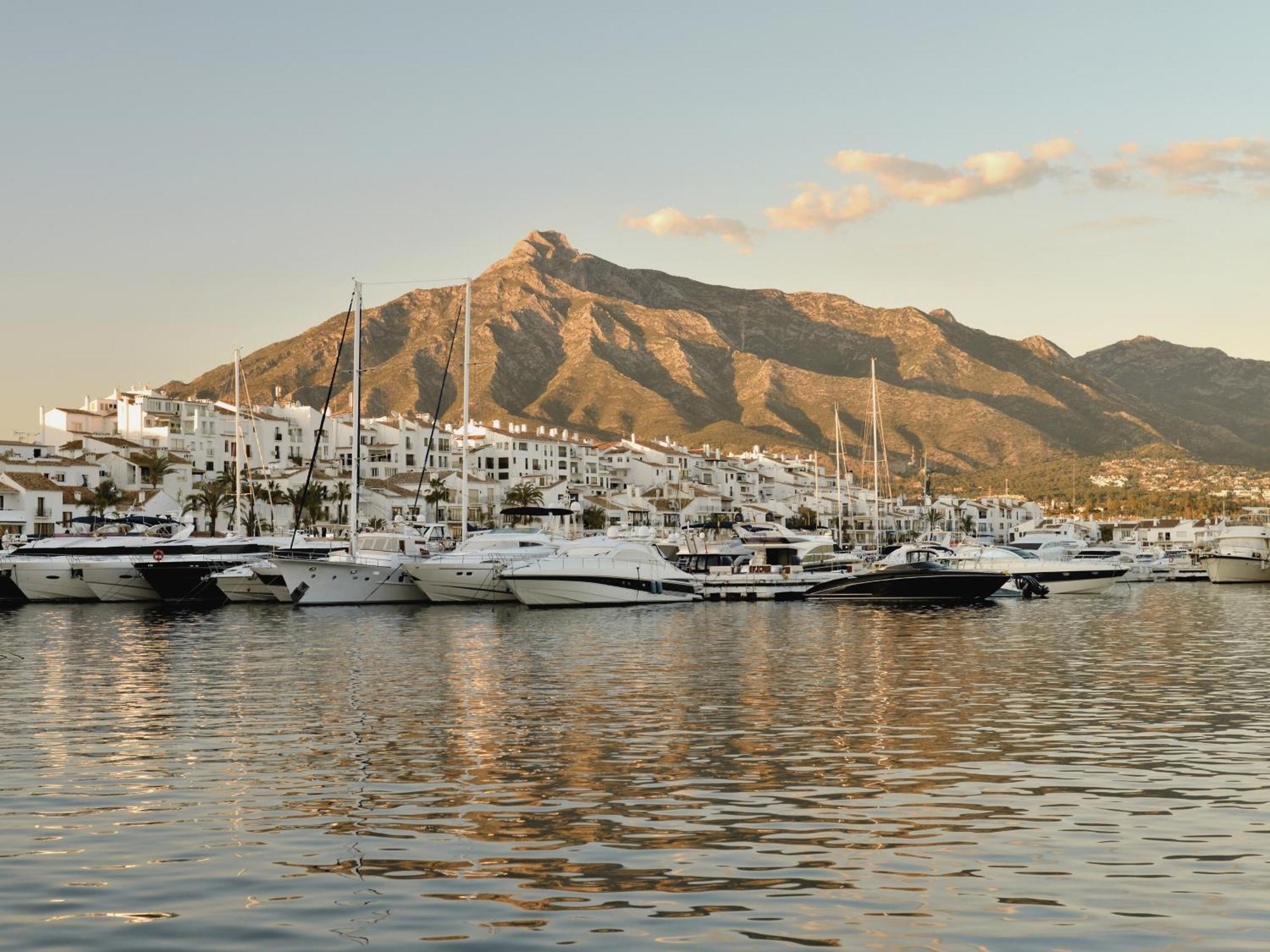 Appartement Vacation Marbella I Stylish 5Bdr Penthouse, Sea And Marina View Extérieur photo