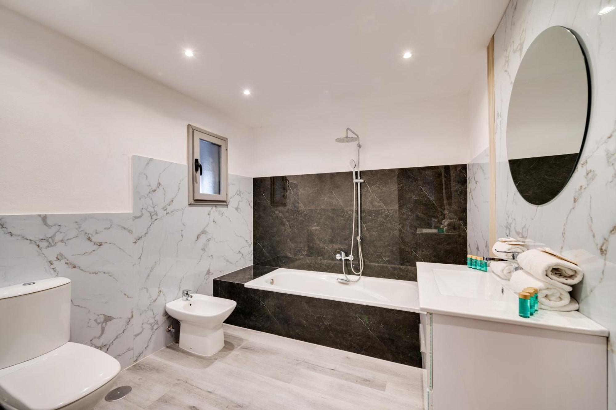 Appartement Vacation Marbella I Stylish 5Bdr Penthouse, Sea And Marina View Extérieur photo