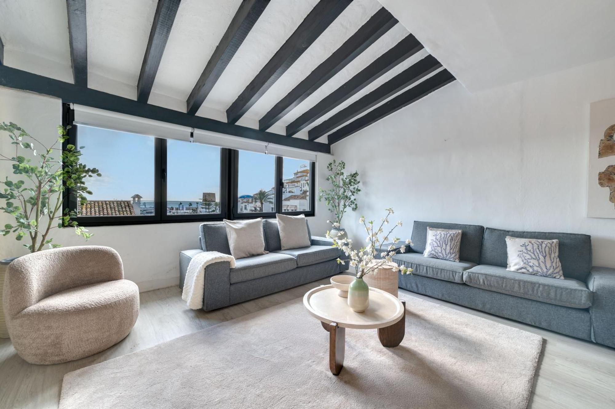 Appartement Vacation Marbella I Stylish 5Bdr Penthouse, Sea And Marina View Extérieur photo